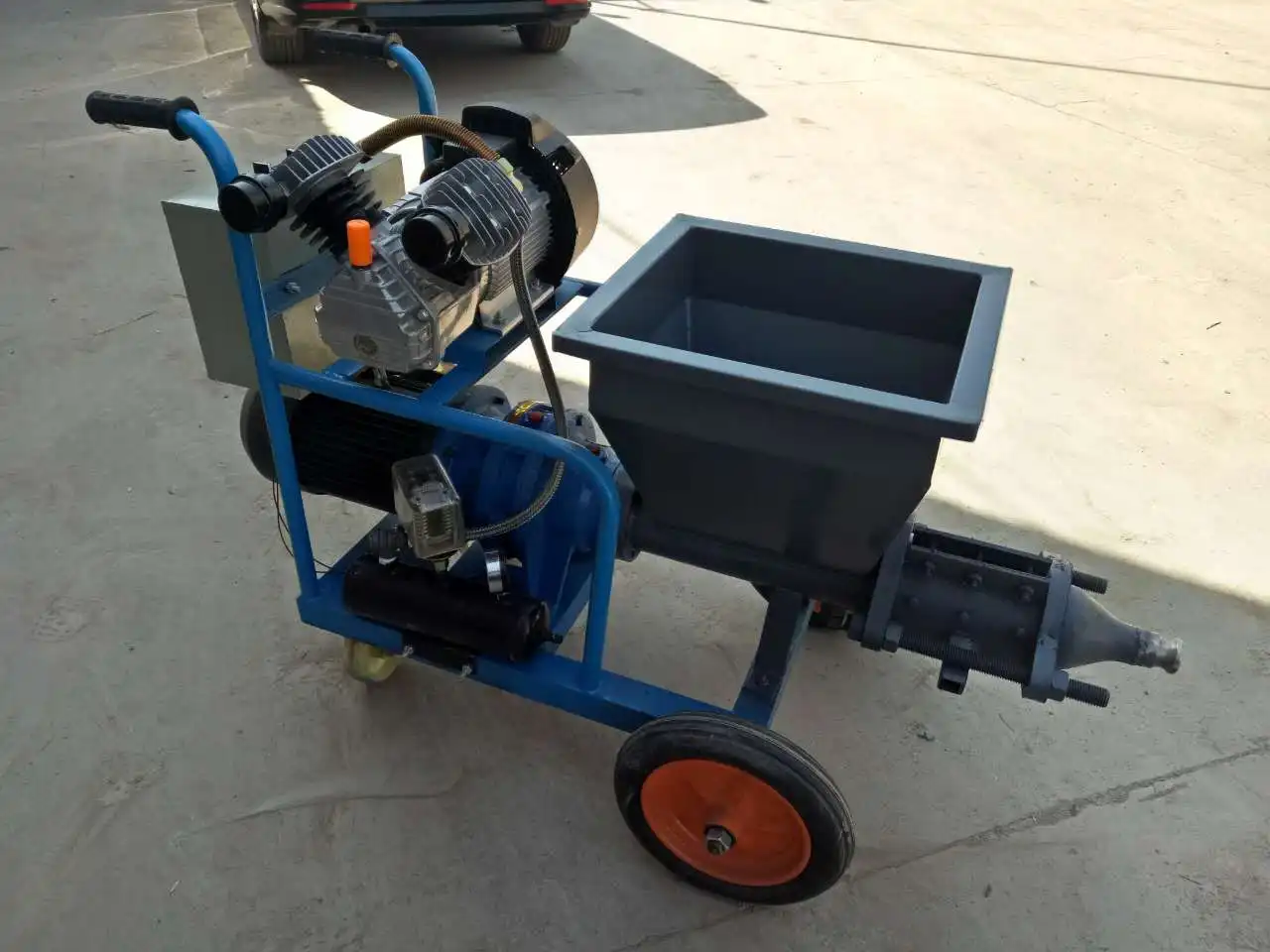 Машина для распыления растворов Новая высококачественная машина из гипса и