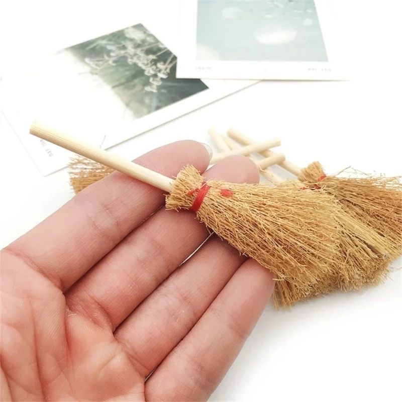 

10Pcs Mini Straw Brooms Furniture Model Doll House Decoration Game Toy Funny Miniature Accessories Mini Tiny Pretend Play Toy
