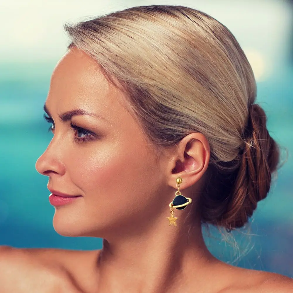 

Fashion 3D Jewelry Girls Astronaut Stud Earrings Spaceman Star Moon Earrings Planet Star Stud Dangle Earrings Charm
