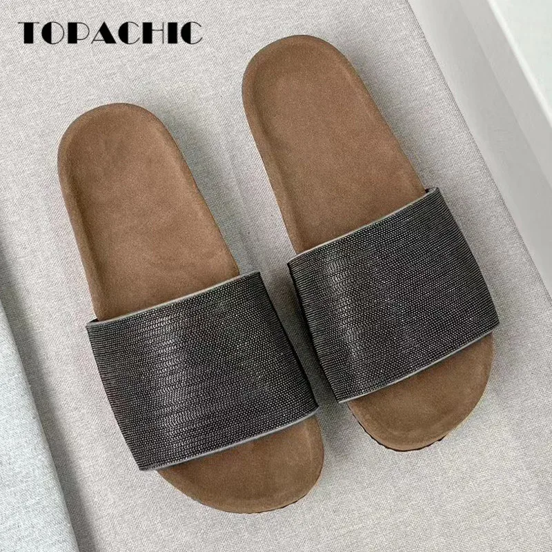 

Женские модные шлепанцы TOPACHIC из натуральной кожи, с цепочкой и бисером, уличные тапочки на платформе, удобные шлепанцы на плоской подошве, 9,11