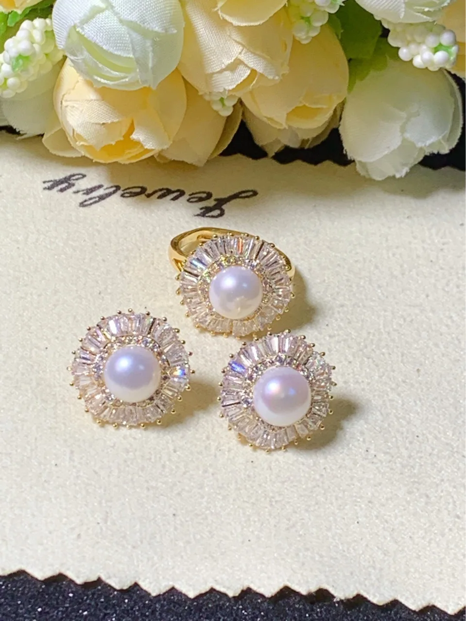 

Freshwater pearl earrings ring 2 piece suit