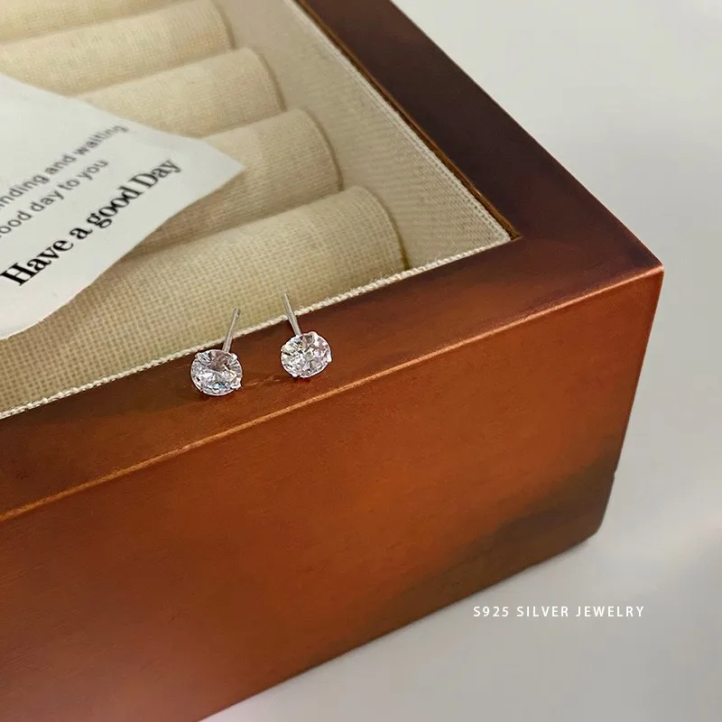 SA SILVERAGE стерлингового серебра 925 пробы мини-серьги-гвоздики с кубическим