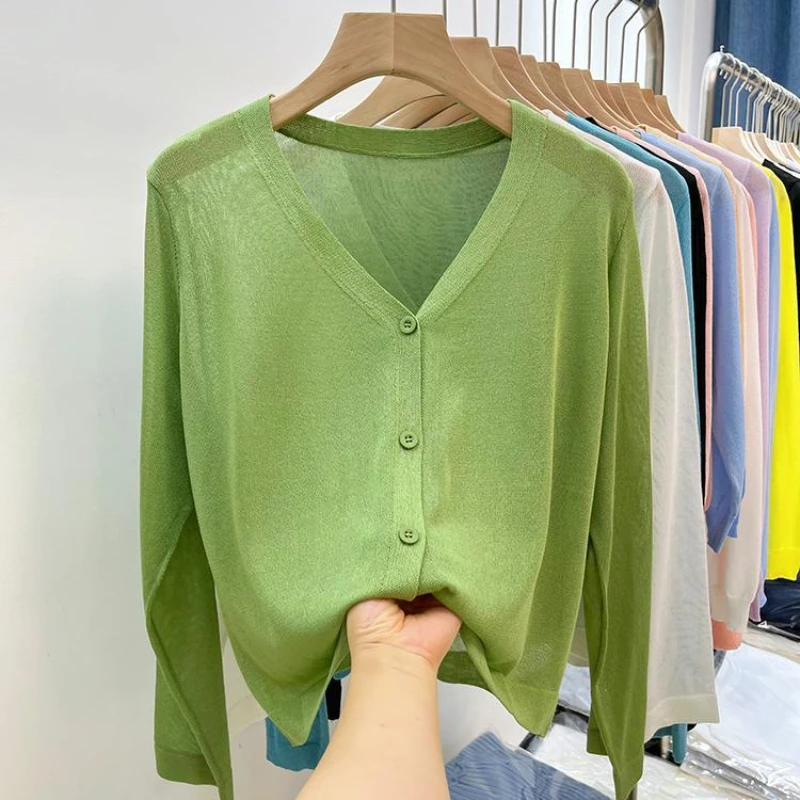 

Куртка женская Солнцезащитная однотонная с V-образным вырезом и длинными рукавами