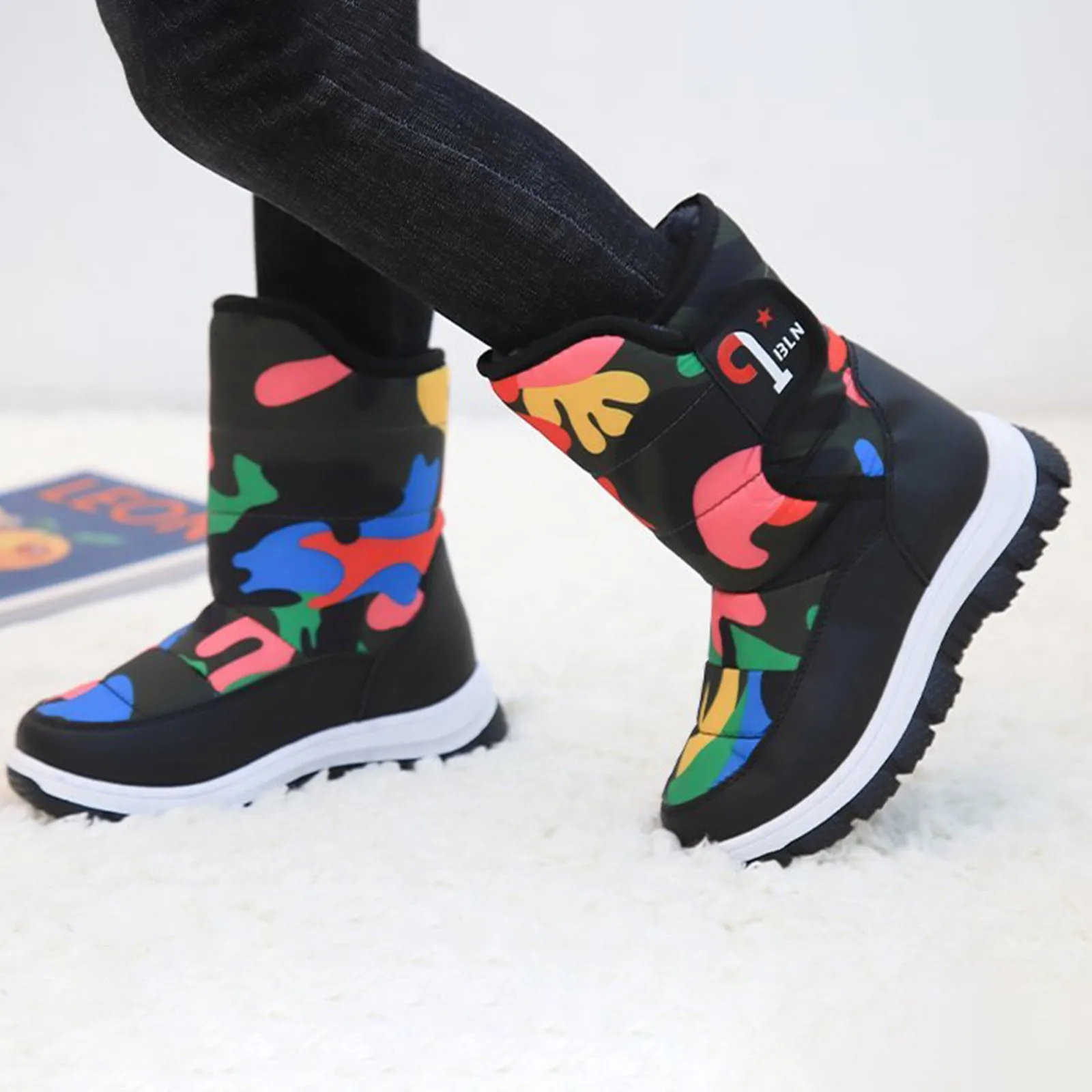 

Children Shoes Thick Sole Plus Velvet Thickening Snow Boots Fashionable Boys And Girls Outdoor Snow Boots