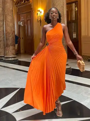 2023 New Women One Shoulder Dress Sleeveless Diagonal Collar Pleated A-Line Lady Dresses Summer Sexy Party Prom Evening Vestidos