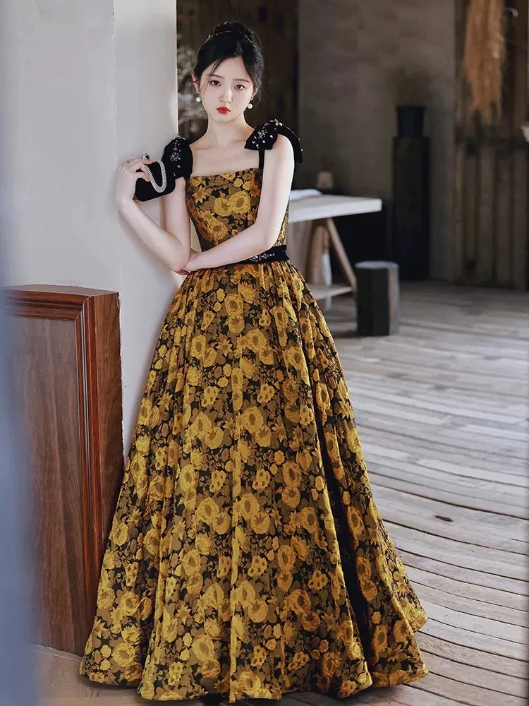 

Luxury Satin Long Formal Dresses 2022 Spaghetti Straps Floor-Length Celebrity Red Carpet Gowns Women Evening Dresses