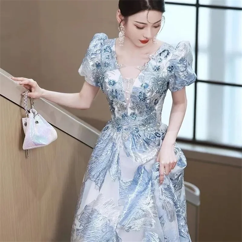 Синее вечернее платье с рукавами-пузырями и V-образным вырезом новинка 2024