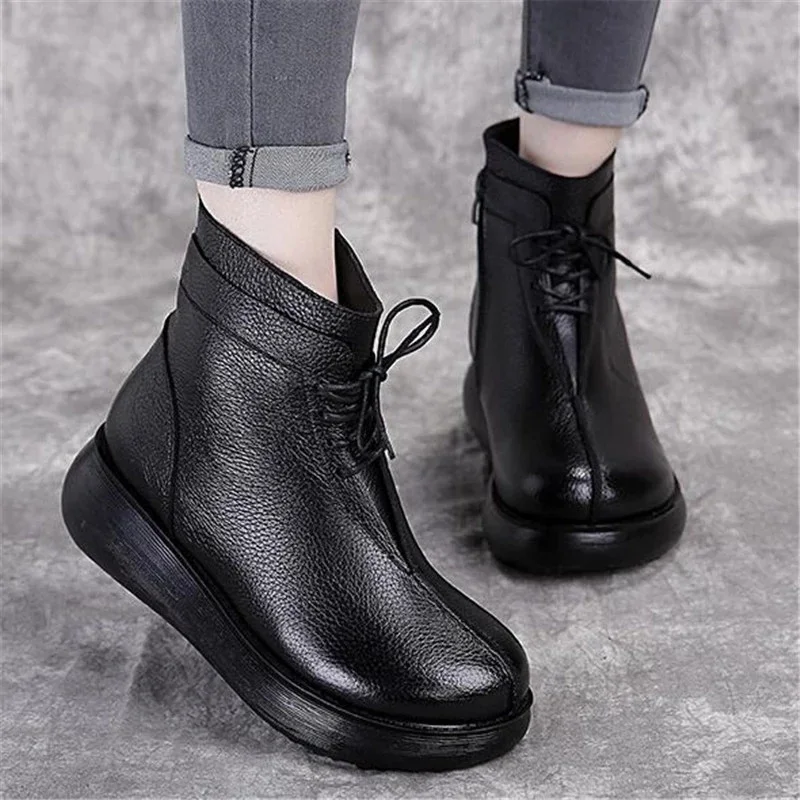 Женские ботильоны из натуральной кожи на толстой подошве