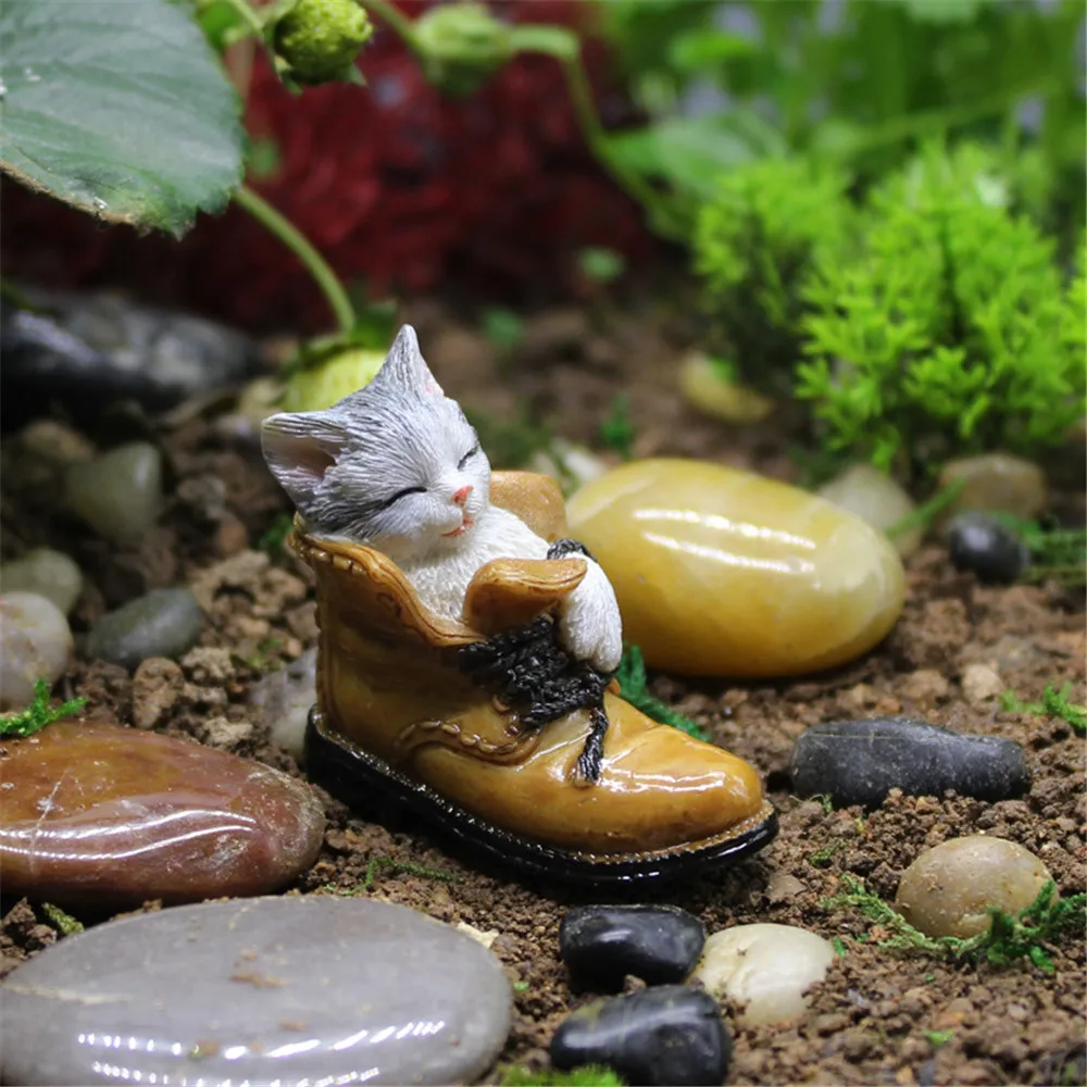 

Animal Resin Miniature Sleeping Cat Kitten Pose Flowerpot Scene Small Model Office Desk Figurines Decorative Craft Home Decor