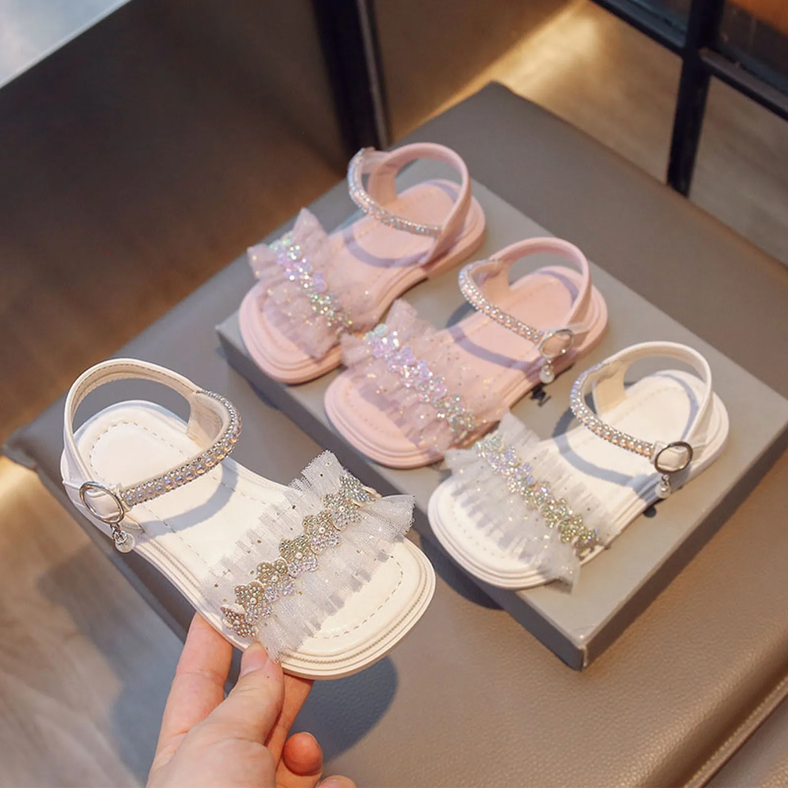 

Girls' Sandals Soft Sole Summer Korean Edition Baby Sandals One Word Little Girl Princess Sandals Beach Sandals Toddler Girl
