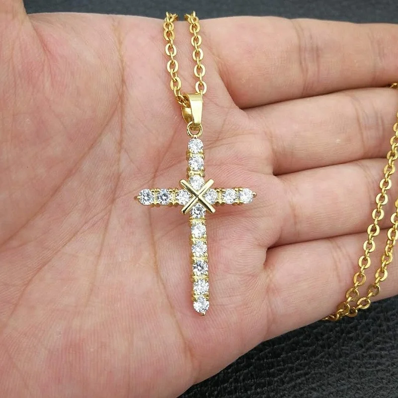 

Cross Religious Necklace Women's Fashion Titanium Steel Gold Plated Inlaid Zircon Cross Small Pendant Necklace Hip Hop Jewelry
