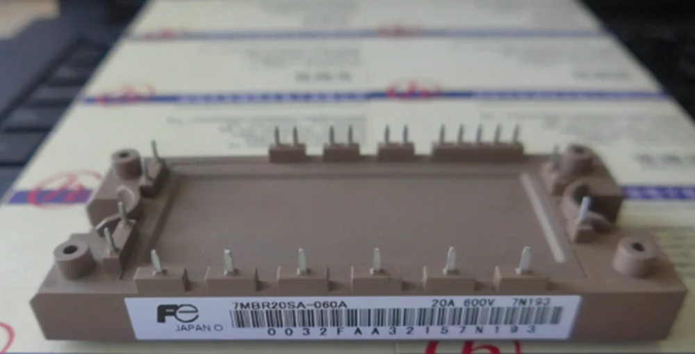 

Новый модуль FUJI 7MBR20SA060A IGBT