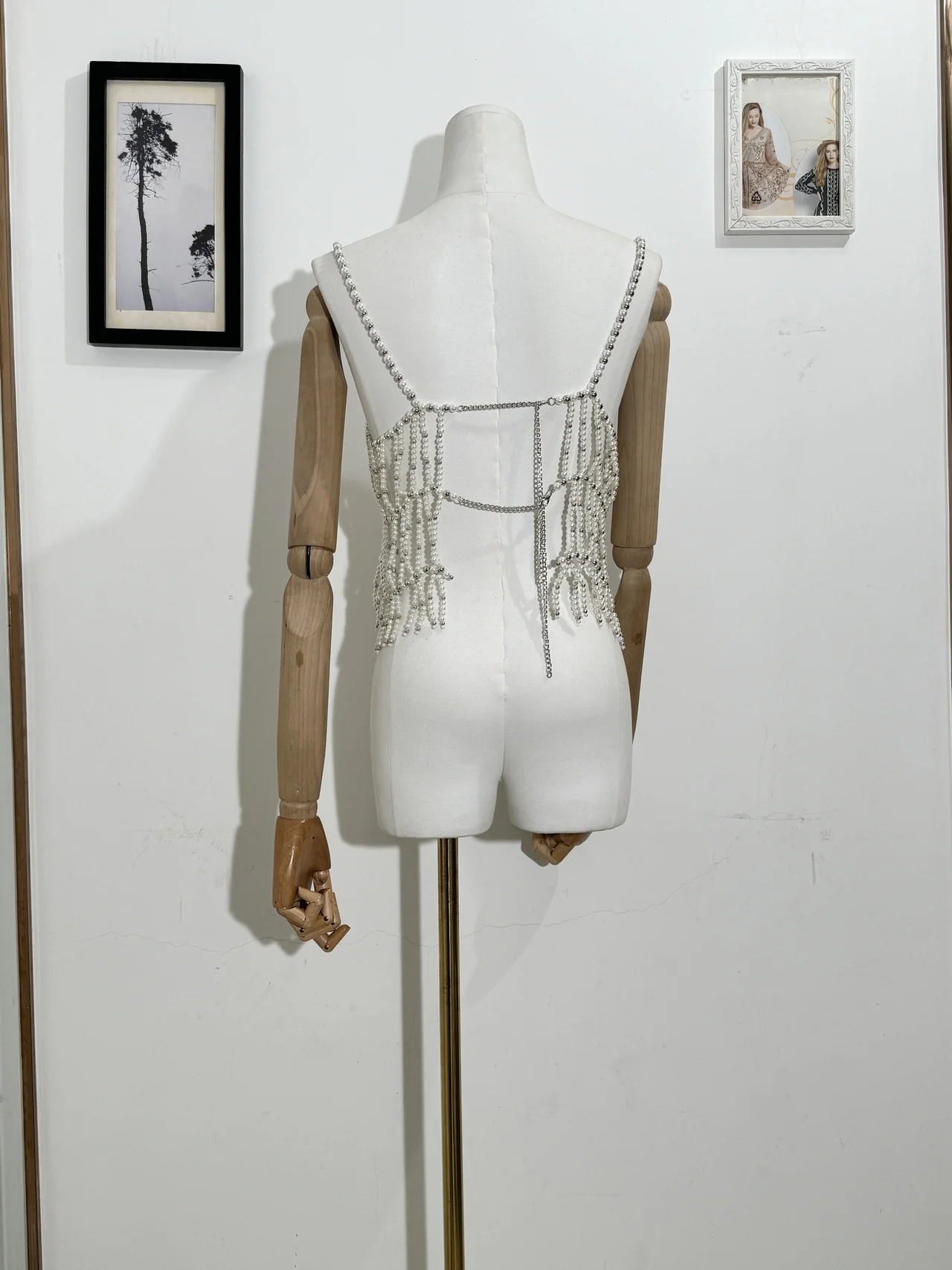 H80 &amp S90 новинка Женский чокер с бисером и кулоном бретельки-фрингеры топ вырезами