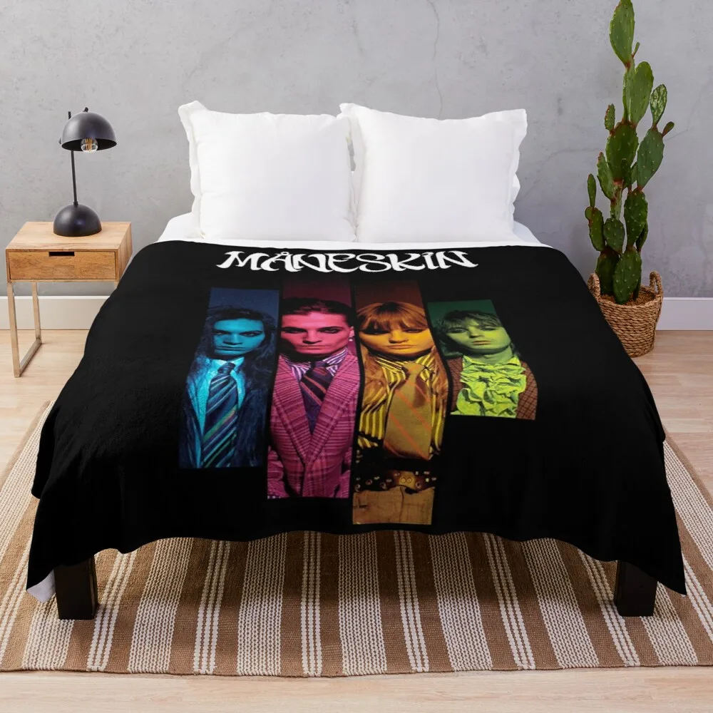 

MANESKIN Mneskin 3 Throw Blanket Fleece Bkanket