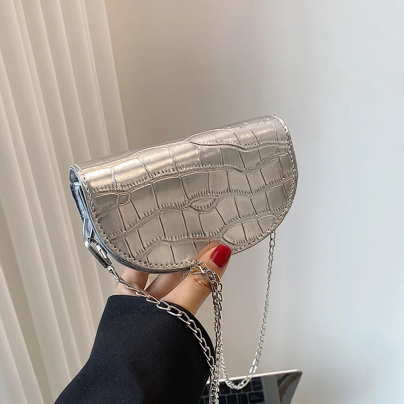 

Fashion Women New Chain Designer Crossbody Chest Bags Banana Pack Luxury Leather Ladies Belt Bag Waist Pack