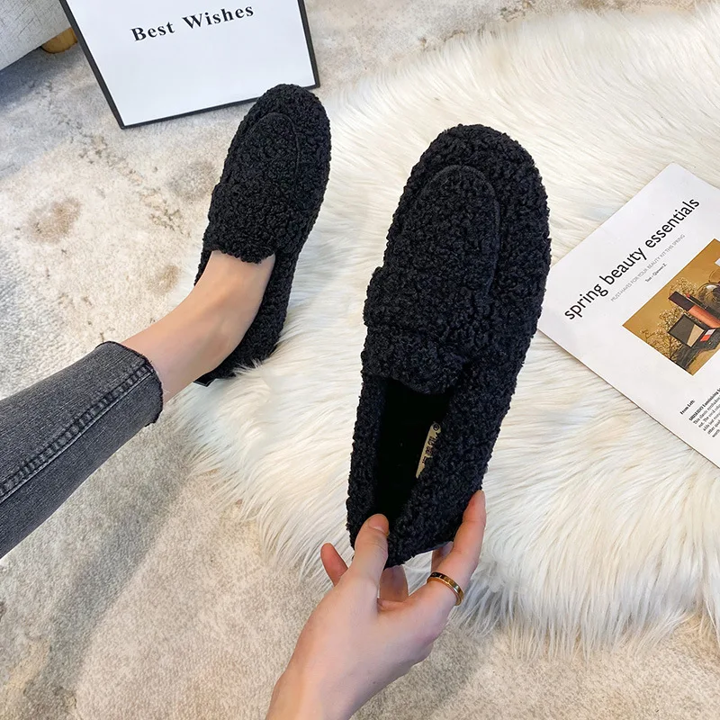 2022 New Arrival Women's Winter Plush Bean Shoes Fashion Lamb Wool Round Head Design Outdoor Casual Warm Loafers Plus Size 33-43