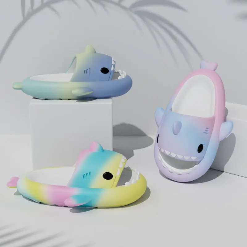 Children's Cartoon Shark Lovely Beach Slippers for Girls Rainbow 2023 Summer New Breathable Non Slip Princess Sandals Non-slip