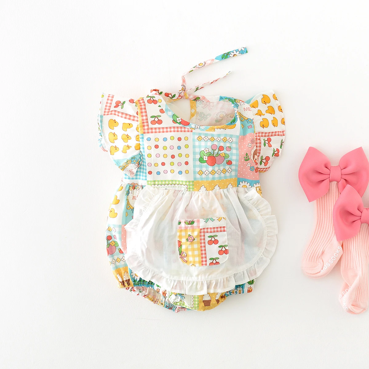 

Комбинезоны для маленьких девочек, летняя хлопковая одежда с мультяшным принтом фруктов, милый комбинезон в Корейском стиле с летающими рукавами для малышей, 2023