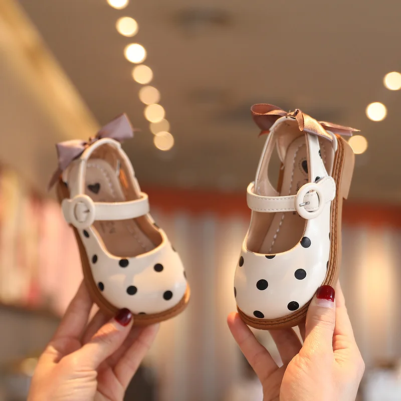 

The Bow-knot Children Sandals 2023 Bowtie Cut-outs Spring With Shoes Shoes Dots Back Sweet Half Little Summer Girls On Toddlers