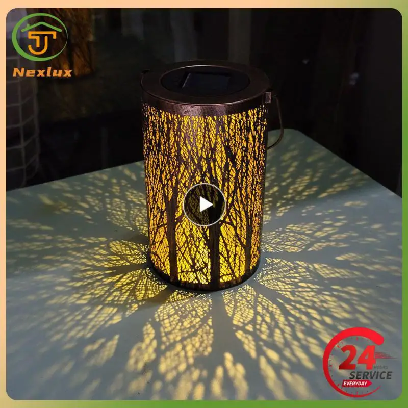 

1PCS Solar Hanging Lantern Retro Garden Lights Waterproof Outdoor LED Light Lamp for Garden Yard Porch Pathway Walkway Balcony