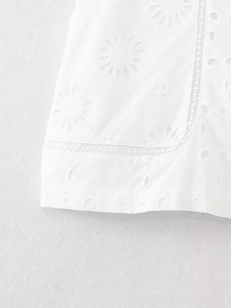 Withered Moroccan French High Waist Cotton Bermuda Shorts Fashion Ladies Retro Embroidery Hollow Casual Summer Shorts Women