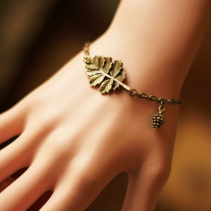 

DEAR-LIFE Original Handmade Jewelry Vintage Leaf Necklace Sweater Chain Bracelet Jewelry Personality Accessories
