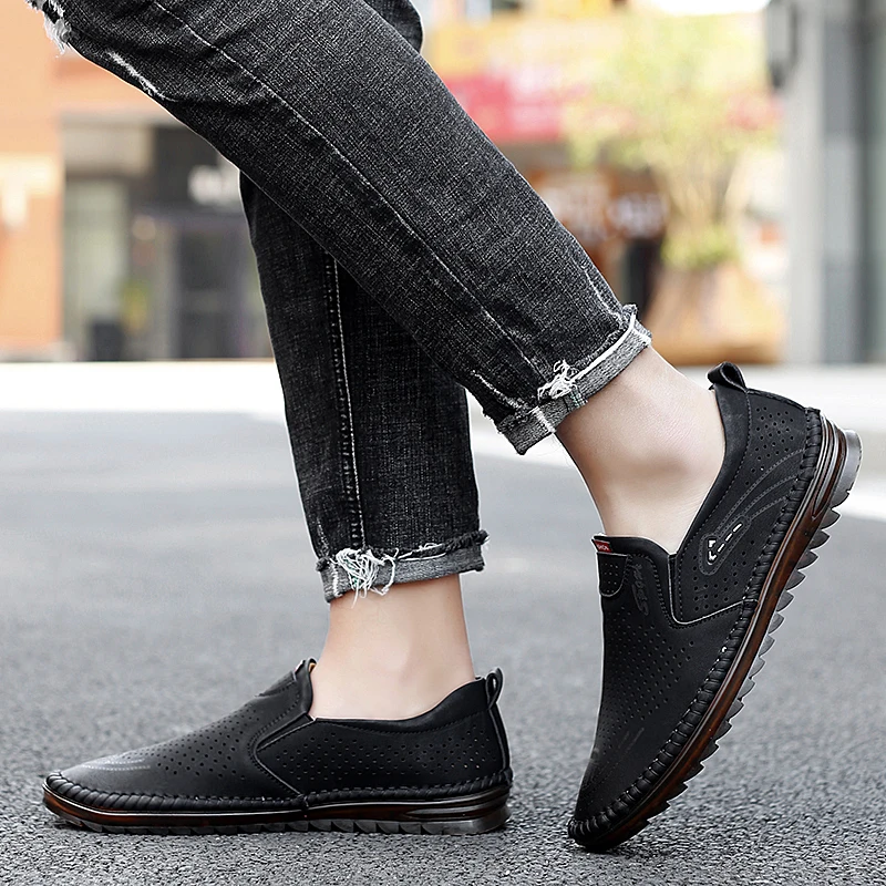 Summer Hollow Men's Breathable Golf Shoes Soft and Comfortable Golf Sneakers Outdoor Fashion Anti-Slip White Black Sneakers