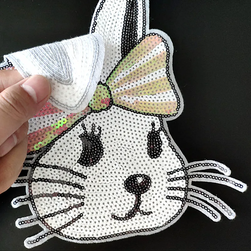 Сверкающая нашивка с блестками в виде мультяшного кролика сделай сам пришитая