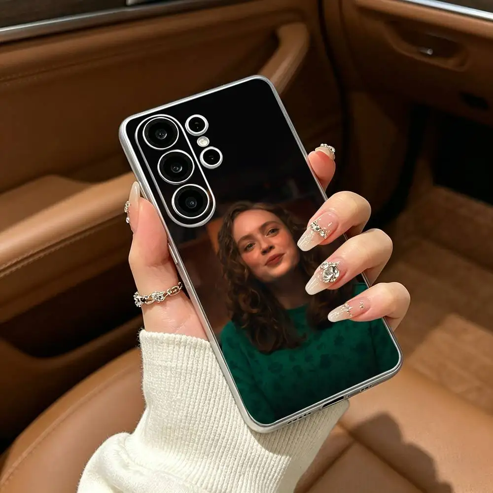 Фото Чехол для телефона с изображением актрисы Сэди Синк для Samsung S25, S24, S21, S22, S23, S30, Ultra, S20, Plus, FE, Lite №5