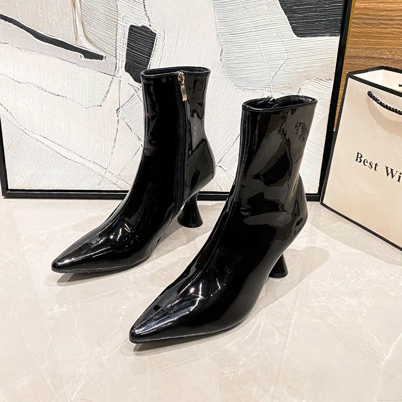 

Женские сапоги из лакированной кожи, вечерние высоком каблуке, с острым носком