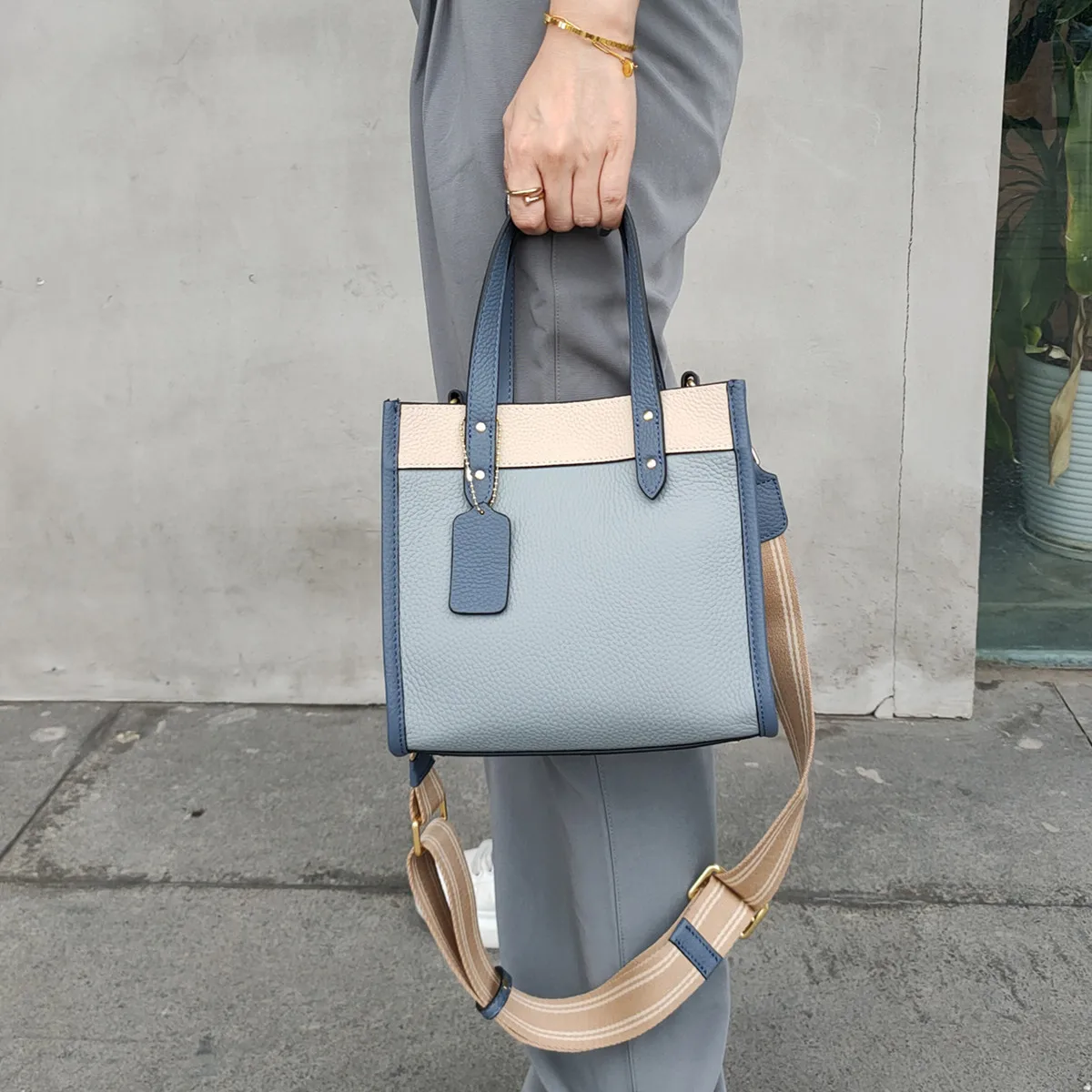 

2022 Designer Women's Bag Leather Bag Handbag Shoulder Bag Cross Body Bag High Quality