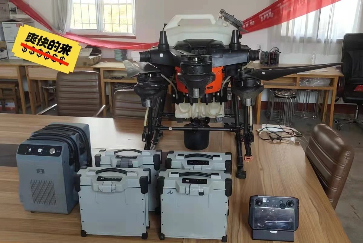 Бывшая в употреблении сельскохозяйственная фототехника DJI T20 пестицидная машина