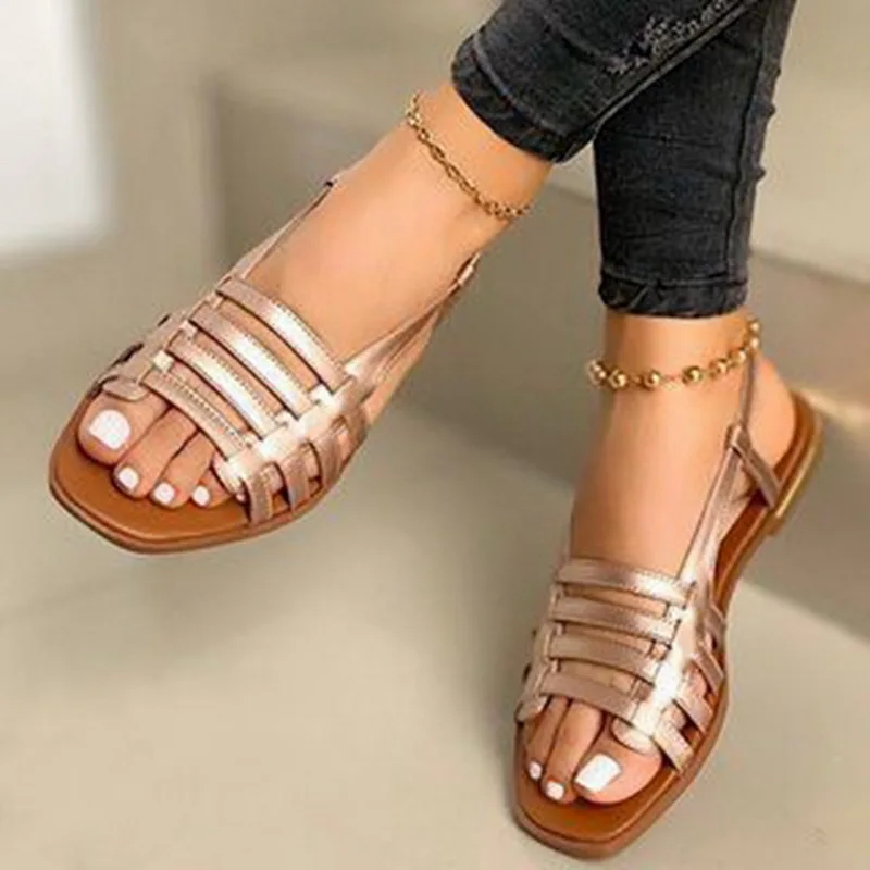 

2022 Summer Flat Shoes Cool Beach Sandals Women Female Round Toe Gladiator Shoes Adjustable Buckle Strap Casual Luxury Sandals