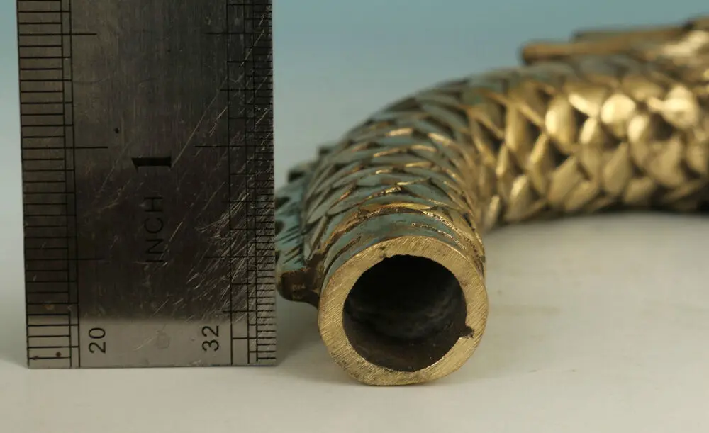 Азиатская старинная медная резная статуя горячего дракона