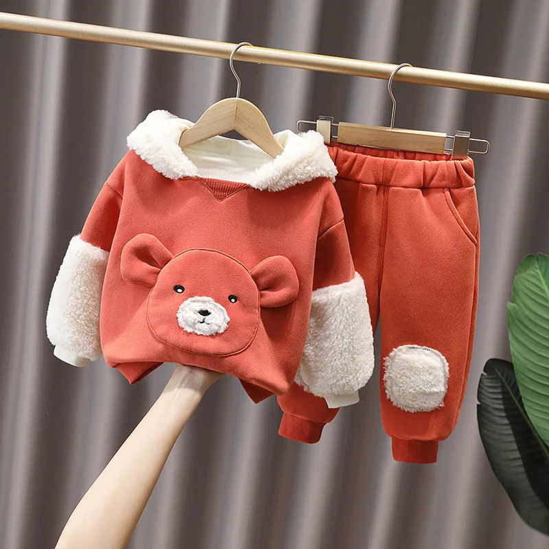 Купи Baby Boys Clothing Sets WinterThick Velvet Warm 2Pcs Outift Cartoon Bear Children Clothes Sport Tracksuit Set for Kids FY10271 за 1,523 рублей в магазине AliExpress