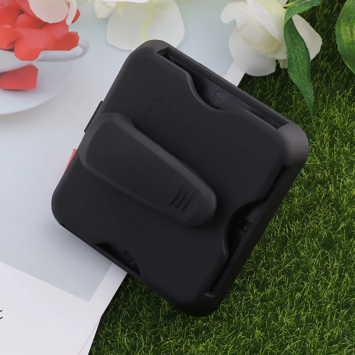 

Magnet Sunglasses Holder Air Vent Organizer Sun Shade for Car Sunglass Holder for Car Visor Interior Accessories