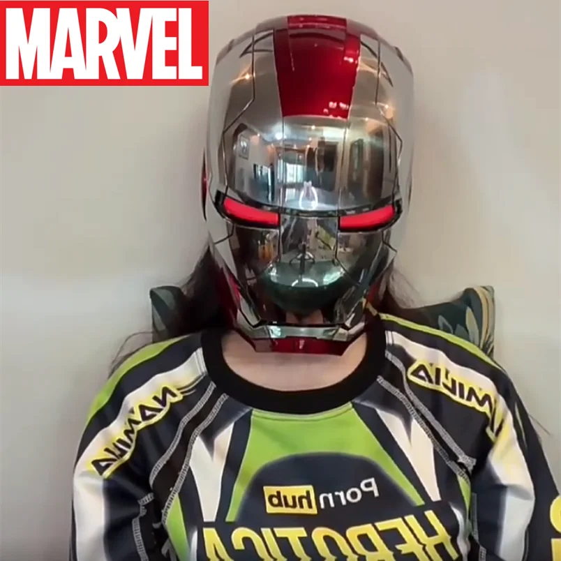 

Marvel Avengers Iron Man MK5 Helmet Electric 1:1 Movable Multi Pieces English Voice Remote Control Cosplay Valentine's Day Gift