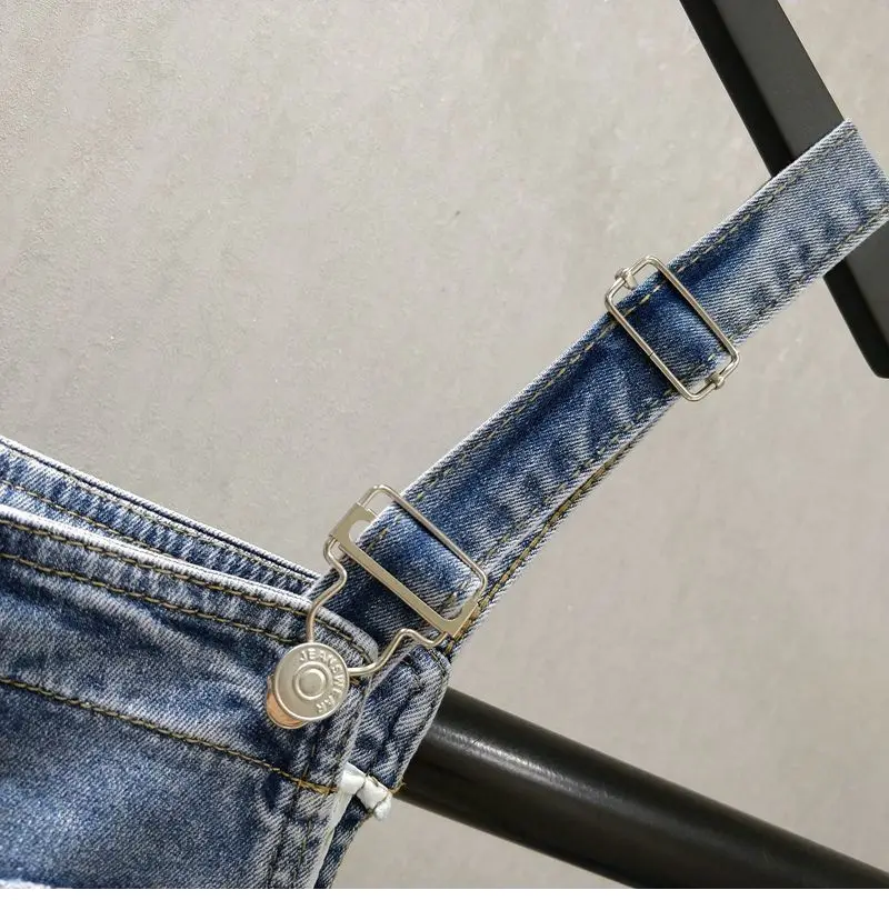 Diamond Pocket Sling Strap Pants Women Broken Holes One Piece Jeans Female Embroidery Cotton Zipper Fit Elastic Luxury Metal 024