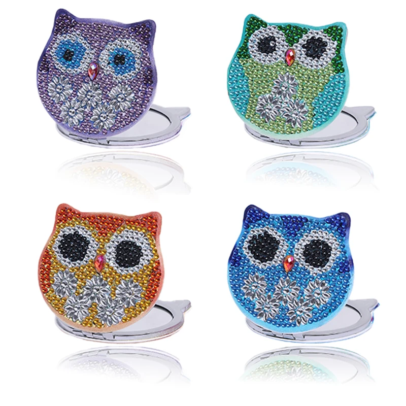 Складное зеркало с алмазной вышивкой