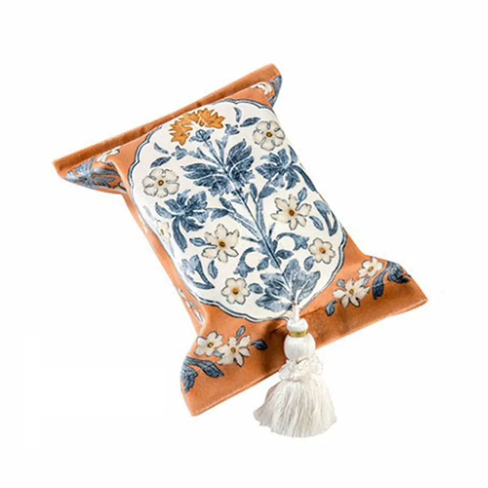 

Короткий плюшевый чехол для салфеток