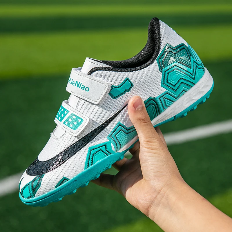 Size 30-39 Children Youth Spike Soccer Shoes Students Outdoor Integrated Training Sneakers Men's Grass Soccer Shoes