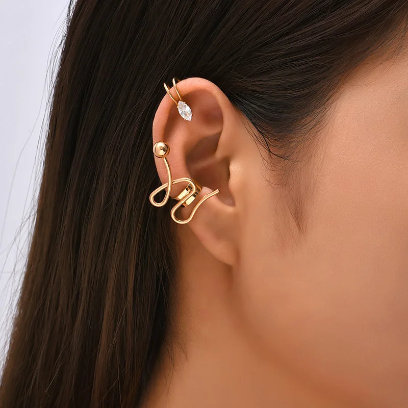 

Fashion INS Gold Color Totem Clip Earring for Women Without Piercing Cartilage Puck Rock Vintage Ear Cuff Girls Jewerly Gifts