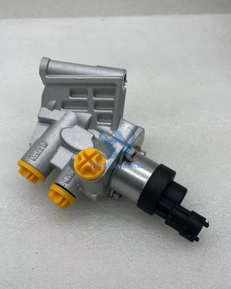 Фото VOE21638691 Клапан регулятора топлива для Volvo EC140C EC160C EC180C EC210BLC EC235C EC240B EC290B EC300 Запчасти для строительной техники №4