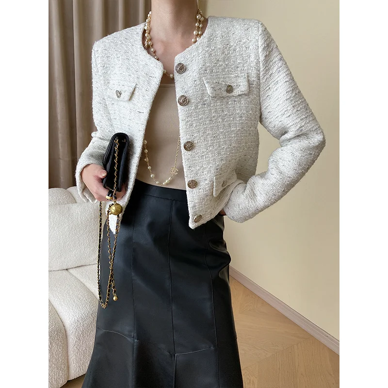 Рисунок 6 - Женская твидовая куртка