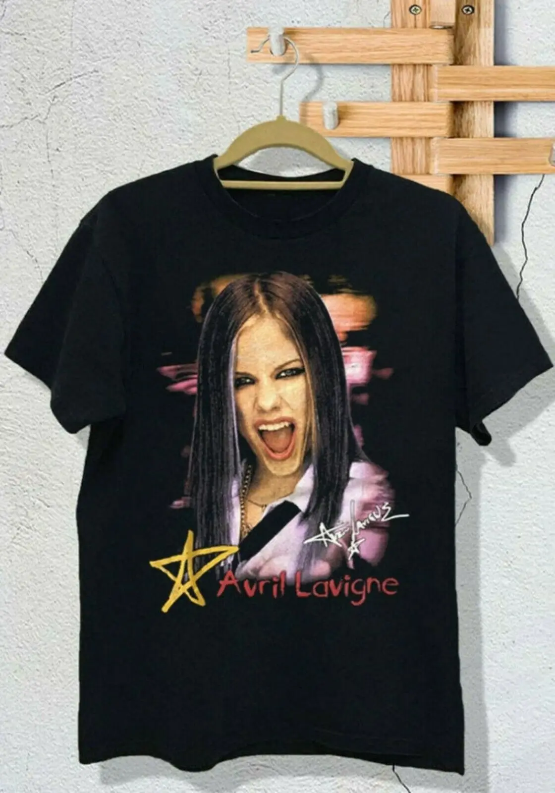 

Vintage Avril Lavigne Signature Cotton T-Shirt Tee Shirts