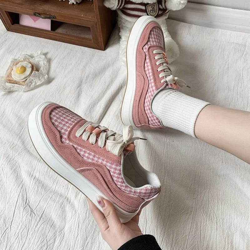 Fashion Sneakers Women Platform Shoes Canvas Breathable Low Cut Lace-up Ladies Sneakers Tenis Feminino Casual Lady Shoes Women