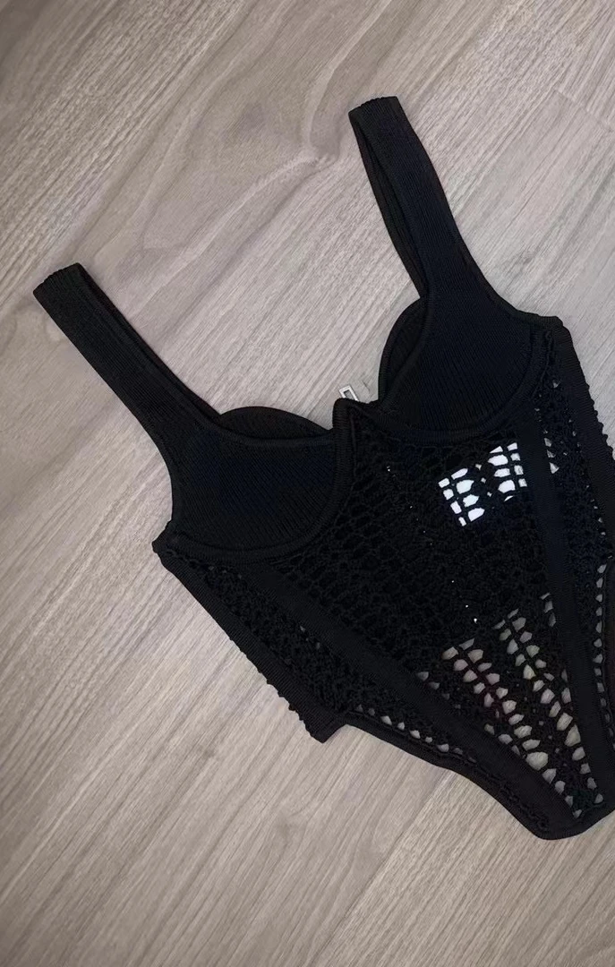 

Женский трикотажный топ, однотонный черный или белый топ с вырезами, лето 2022