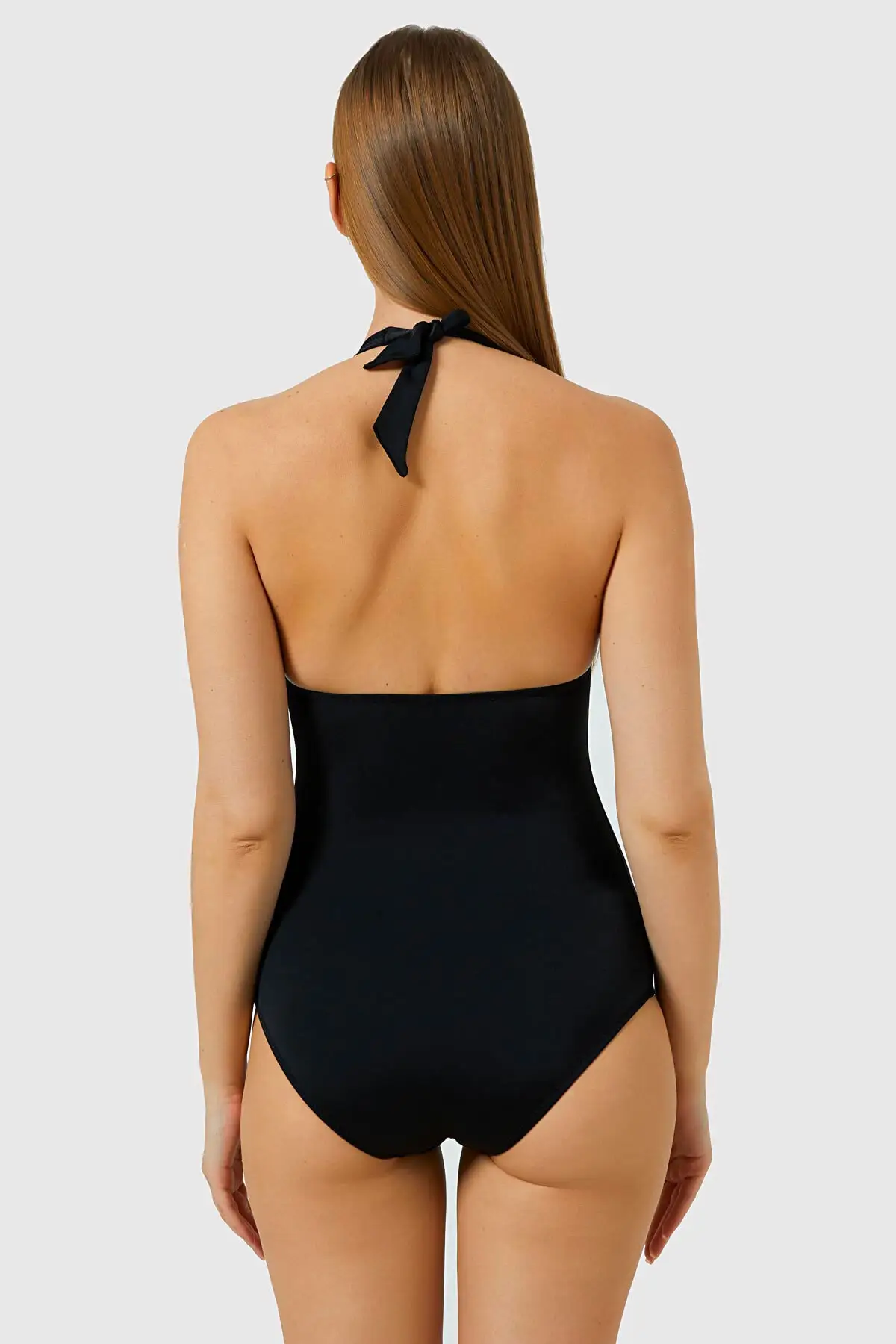 Рисунок 2 - Женский черный купальник цельный