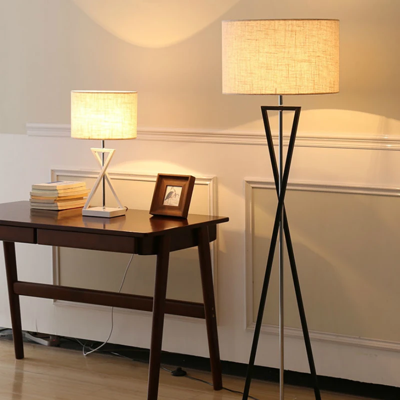

Modern Minimalist Iron Art Desk Lamps Bedroom Beside Lamp Living Room Standing Lights Study Eye Protection Lighting E27 LED Bulb
