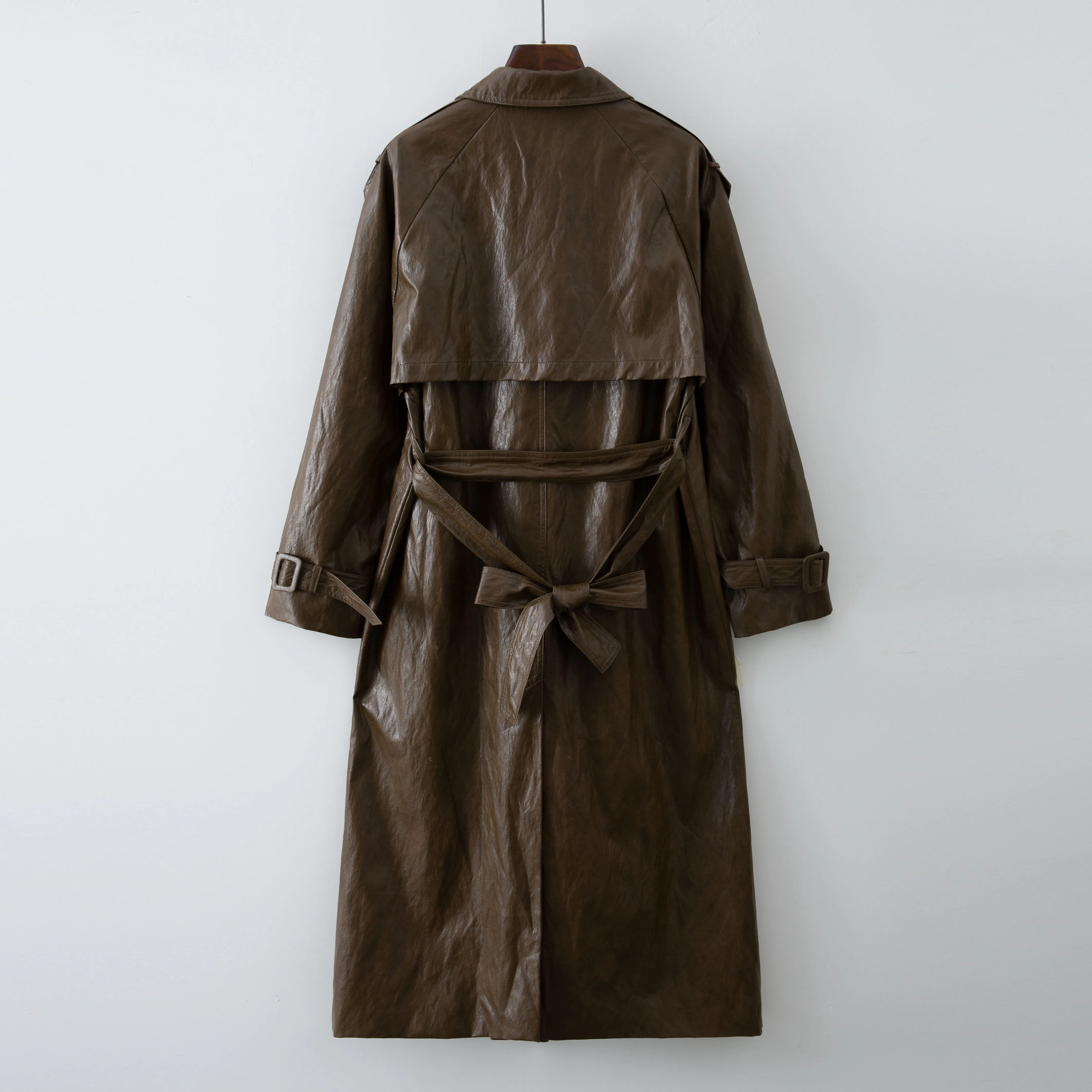 Женский Длинный кожаный тренчкот ветровка с поясом осень 2021 |